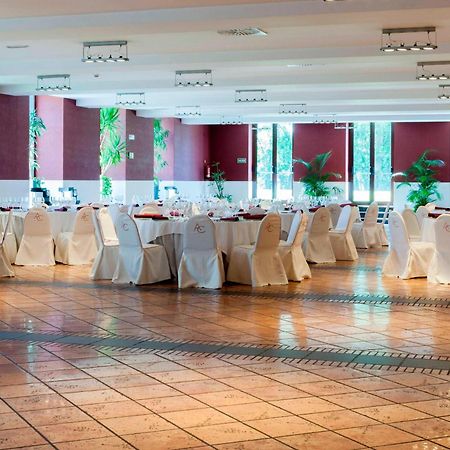 Ac Hotel Palacio De Santa Ana By Marriott Valladolid Bagian luar foto The ballroom