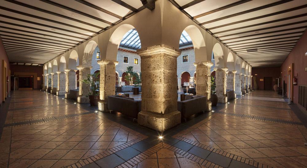 Ac Hotel Palacio De Santa Ana By Marriott Valladolid Bagian luar foto The interior of the hotel