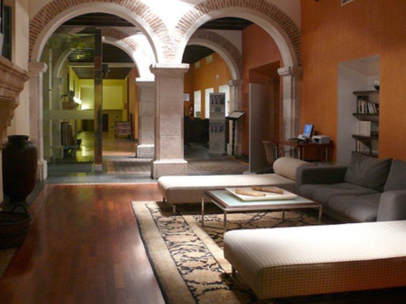 Ac Hotel Palacio De Santa Ana By Marriott Valladolid Interior foto Interior of the hotel