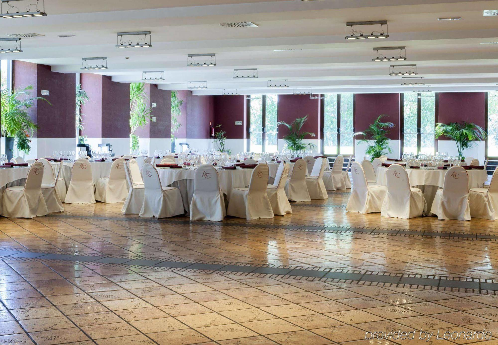 Ac Hotel Palacio De Santa Ana By Marriott Valladolid Bagian luar foto The ballroom
